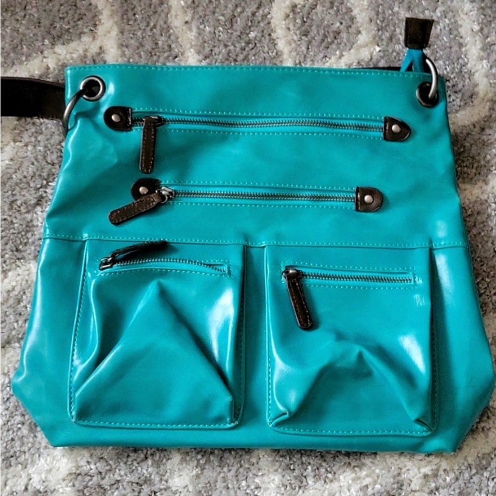 Shiraleah Chicago Vegan Crossbody